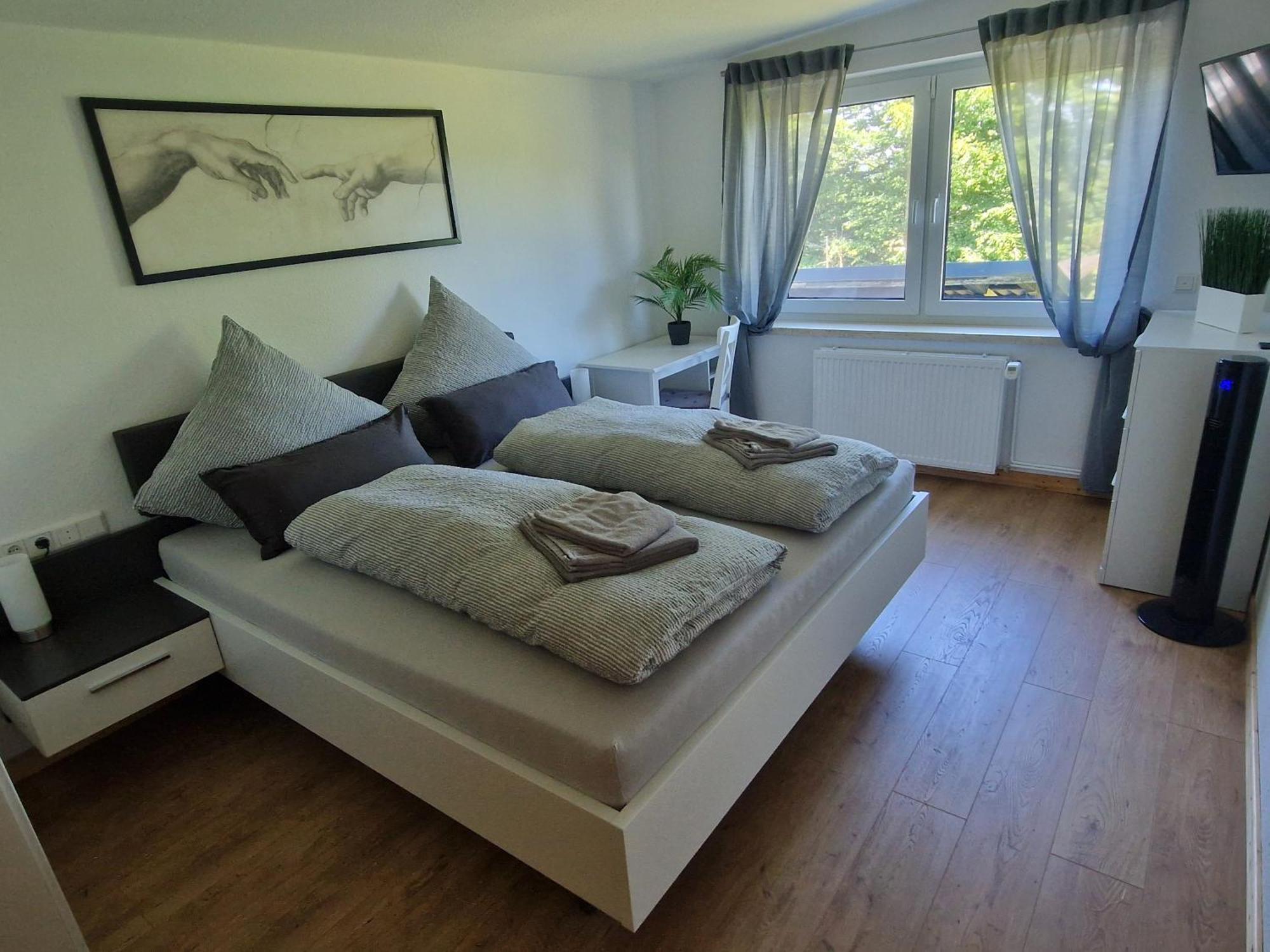 Ferienhaus Berghausen Am Hennesee 梅舍德 外观 照片